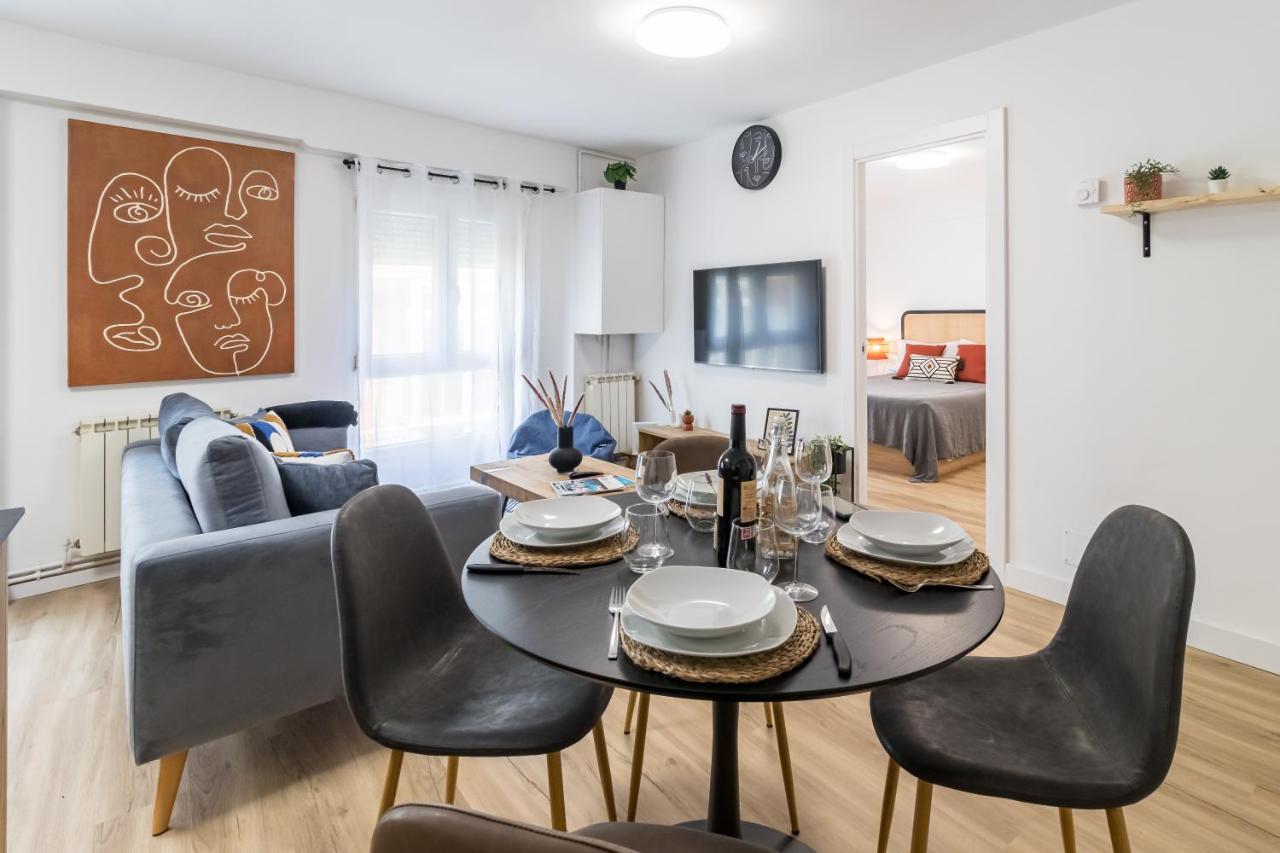 Apartamento Recien Reformado Plaza Del Ayuntamiento Santander Exterior foto