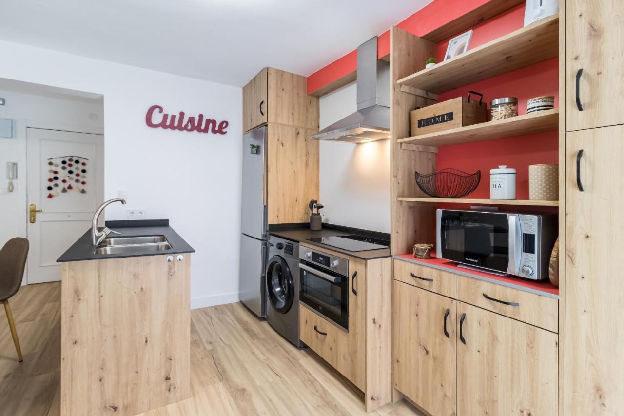 Apartamento Recien Reformado Plaza Del Ayuntamiento Santander Exterior foto